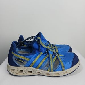 Kids Techlite Columbia outdoor sneaker/slider mesh vented boys shoes Size 13